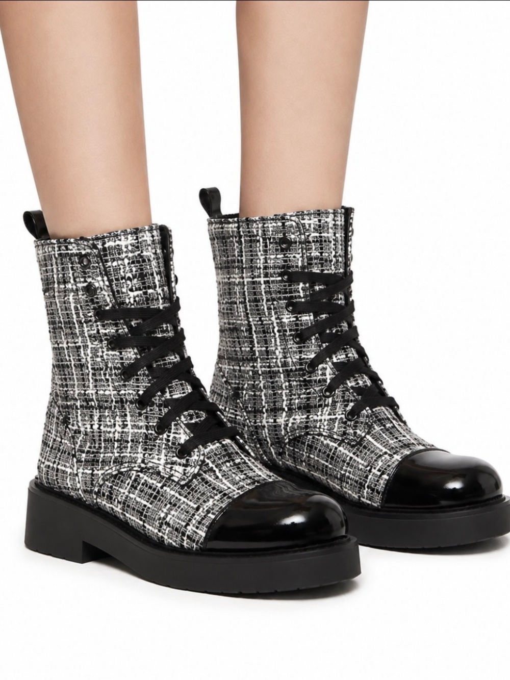Intrend Leather Tweed Black White Lace Up Combat Boots Women's Size 9 Chunky